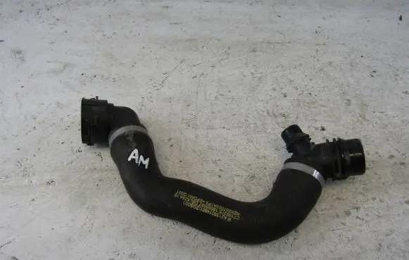 Mercedes-Benz E W213 Engine coolant pipe/hose A2135014801