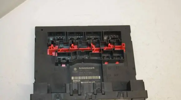 Audi A3 S3 8P Comfort/convenience module 8P0907279J H54S2501 F005V00583