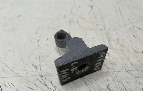 BMW 5 E60 E61 Rear door upper hinge 7068087