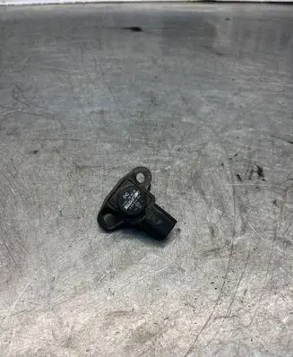 Mercedes-Benz E W211 Air pressure sensor a0071530028