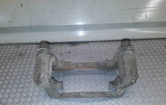 KIA Sportage Front Brake Caliper Pad/Carrier 