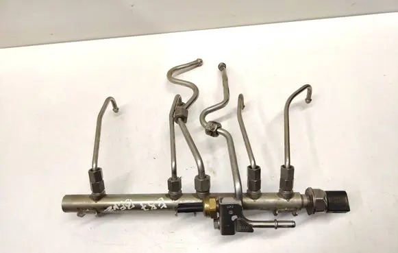 BMW 1 E81 E87 Fuel main line pipe 7562474 13537562474 7614317