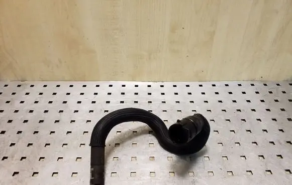 Volvo XC60 Engine coolant pipe/hose 8G918B160CB
