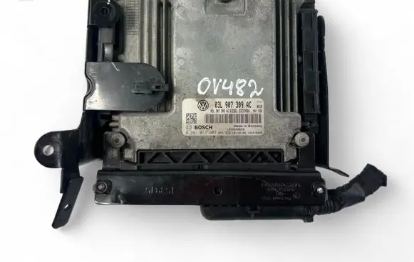 Volkswagen Amarok Engine control unit/module ECU 03L907309AC 0281017903