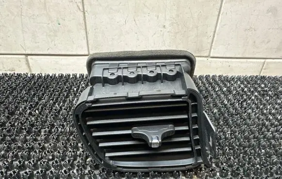 Honda Jazz IV GR Dashboard air vent grill cover trim 77200TZA0028