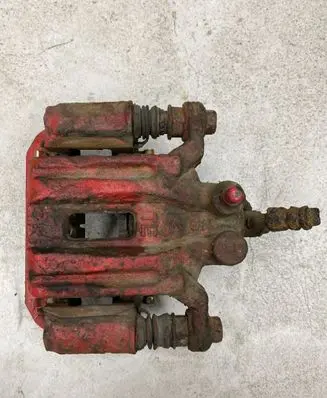 Nissan Pathfinder R51 Rear brake caliper
