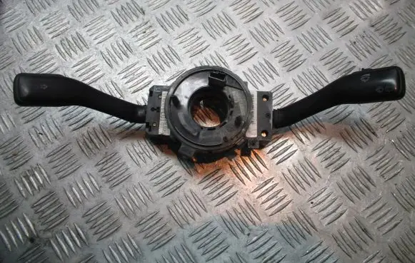 Skoda Fabia Mk1 (6Y) Headlight wiper switch K0301202012