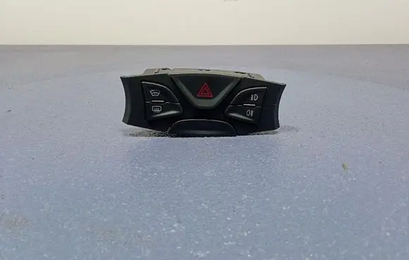 Ford Ka Hazard light switch 735475937