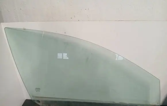 Volvo V70 Front door window glass four-door DOT57M53AS2 E000186 43R001106