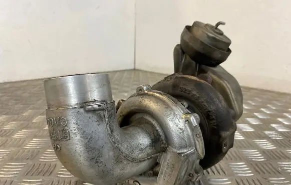 Toyota Avensis T250 Turbo 172010R010 0507040383 VB14