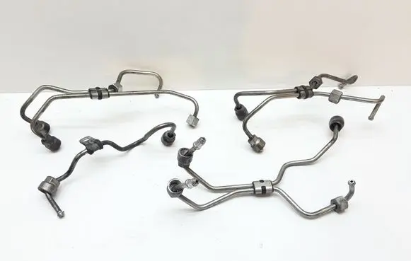 Volvo V60 Fuel line pipe
