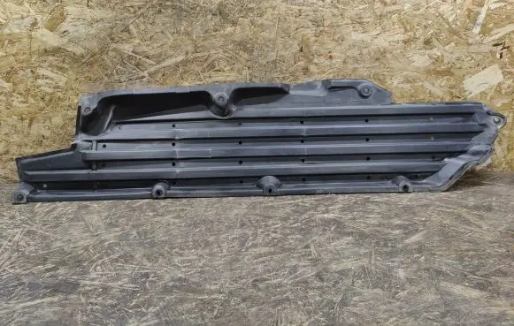 Engine splash shield/under tray