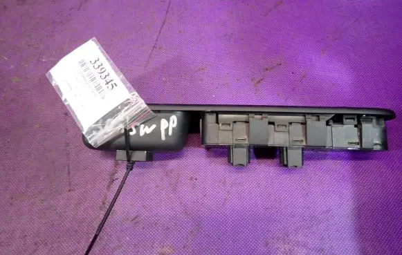 Peugeot 307 CC Quarter vent window switch 96531123XT
