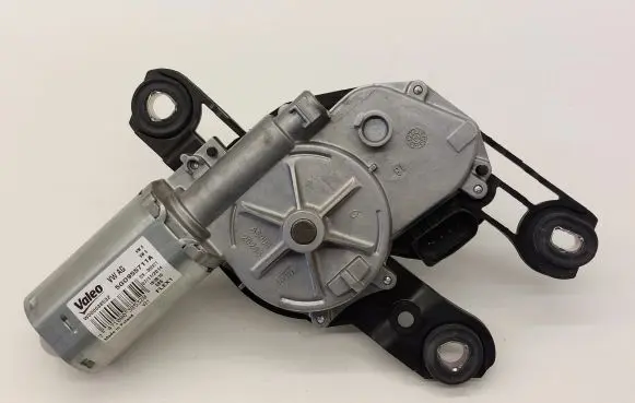 Volkswagen PASSAT B8 Rear window wiper motor 5G0955711A