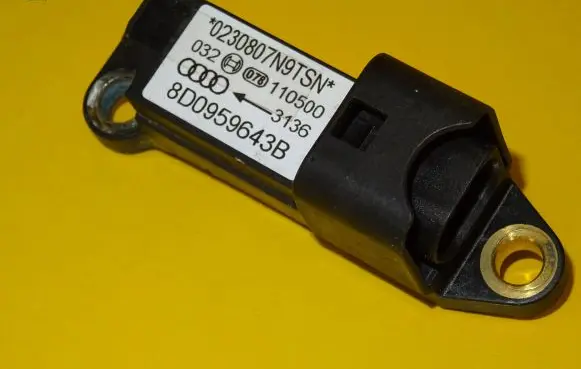 Audi A4 S4 B5 8D Airbag deployment crash/impact sensor 8D0959643B