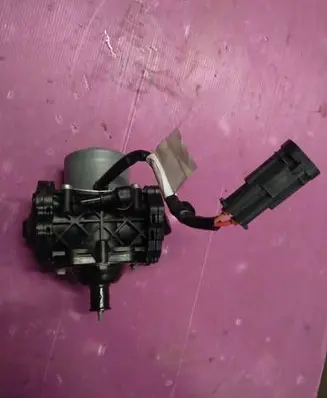 Peugeot 208 Vacuum pump 9835028580