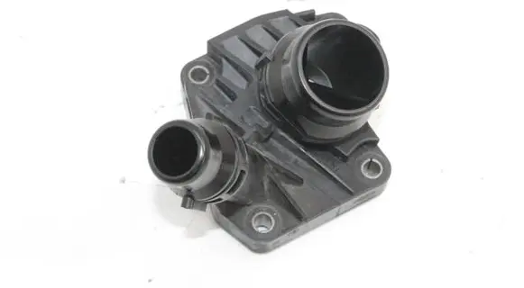 BMW 4 F32 F33 Thermostat housing 4118930