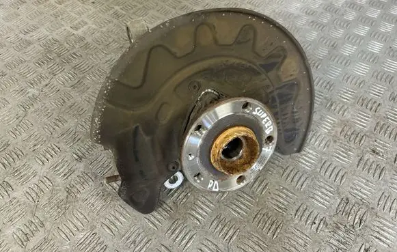 Skoda Superb B8 (3V) Front wheel hub 5Q0407258C