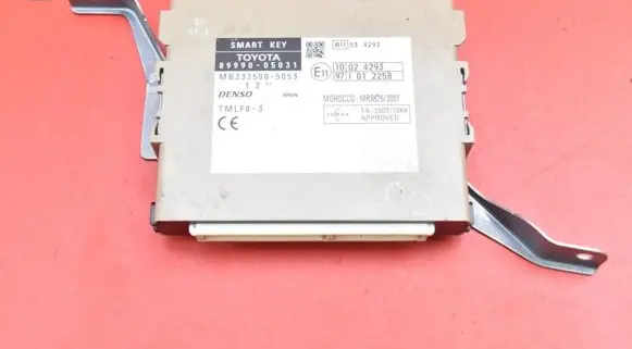 Toyota Avensis Verso Engine control unit/module ECU 89990-05031