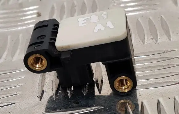 BMW 1 E81 E87 Airbag deployment crash/impact sensor 6911003