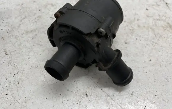 Volkswagen Golf VII Electric auxiliary coolant/water pump 5G0965567