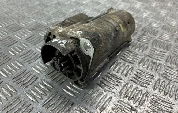 Audi A8 S8 D3 4E Starter motor 077911023J 051103 D7GS17