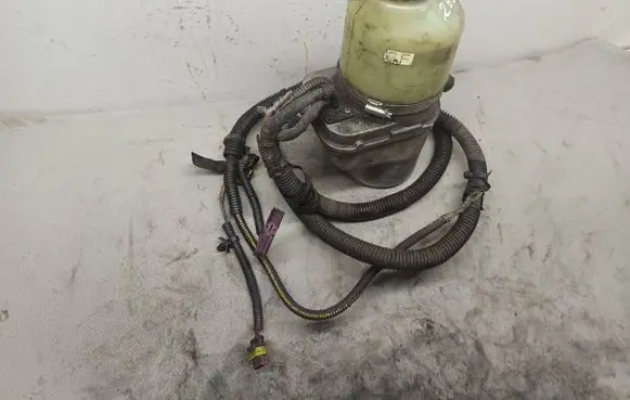 Opel Zafira A Power steering pump