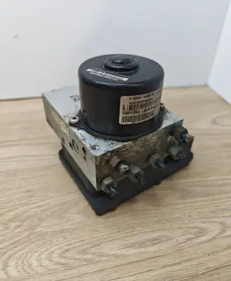 Volvo V70 ABS Pump 30714956 30714952 00401396D0