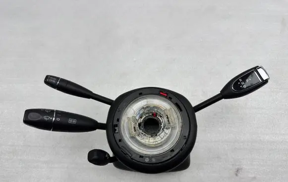 Mercedes-Benz CLS C218 X218 Wiper turn signal indicator stalk/switch A2189008601