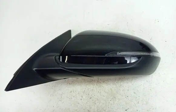 Hyundai i30 fastback Front door electric wing mirror LUSI30LP16