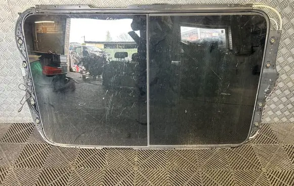 Volkswagen Golf V Sunroof set 516716466 1K9877041C 8R0959591