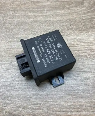 Mercedes-Benz E W211 Light module LCM A2118203226 5DF008278