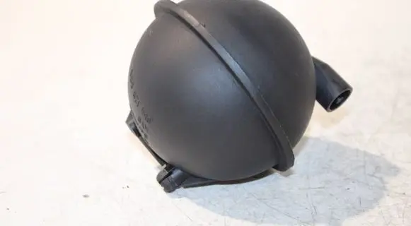 Audi Q7 4L Vacuum air tank 054129808