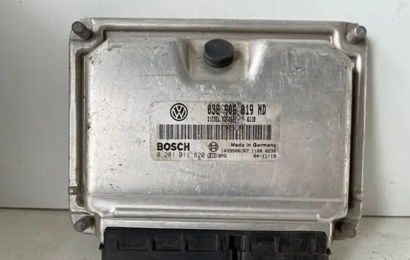 Volkswagen Polo Engine control unit/module 038906019ND 11660236 1039S06267