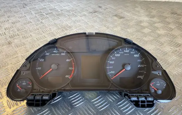 Seat Exeo (3R) Speedometer (instrument cluster) 3R0920830J 0263676328 3182130093
