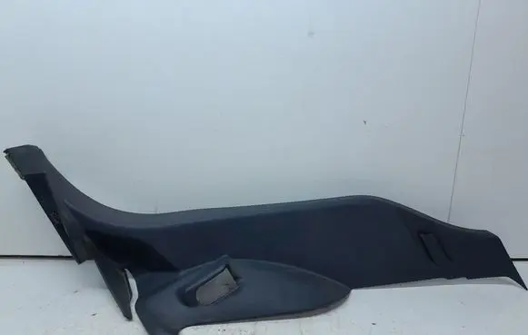 Opel Astra H Rear seat side bottom trim 13191369
