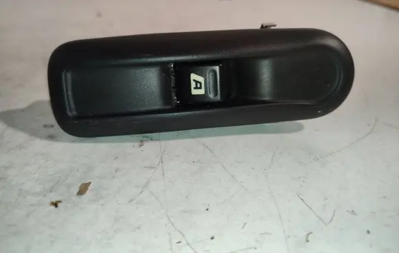 Peugeot 406 Electric window control switch M1242