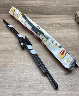 Renault Megane II Windshield/front glass wiper blade 7711421438