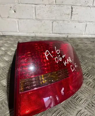Audi A6 S6 C6 4F Rear/tail lights 4F9945096 89037776 057110341
