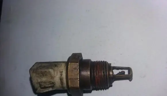 Coolant temperature sensor