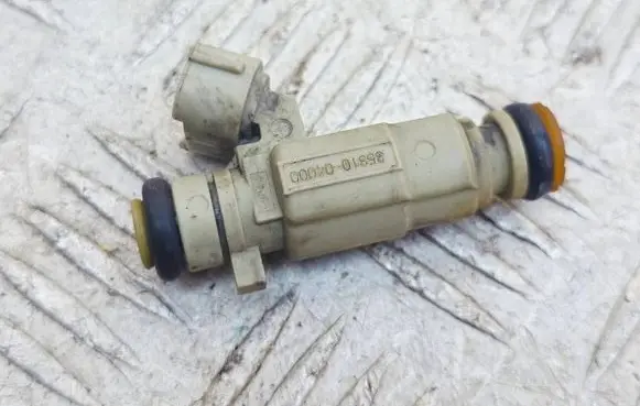 Hyundai i20 (PB PBT) Fuel injector 3531004000