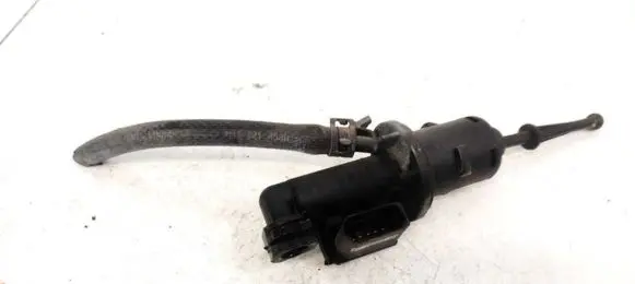 Volkswagen PASSAT B6 Clutch master cylinder 3C0721399