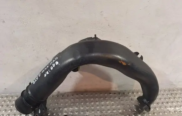 Dacia Dokker Coolant pipe/hose S17986606 8200646723