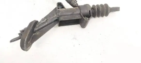 Clutch master cylinder
