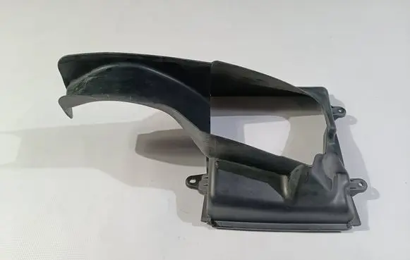 Maserati Ghibli Intercooler air channel guide 10147607
