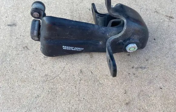 Mercedes-Benz Vito Viano W639 Sliding door middle roller runner A6397601447 ZGS007 08W02