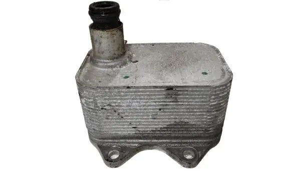 Engine oil radiator