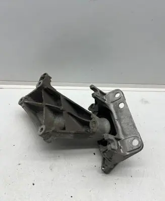 Renault Twingo III Gearbox mounting bracket 112536030R A4532400117
