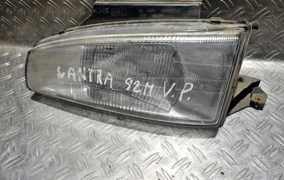 Hyundai Lantra I Headlight/headlamp 1010889 7R011108