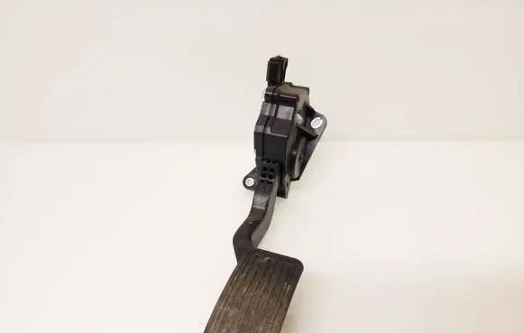 Mazda CX-7 Accelerator throttle pedal K42387360